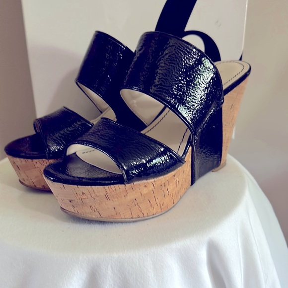 Nine West Platform Sandals - Picture 4 of 7